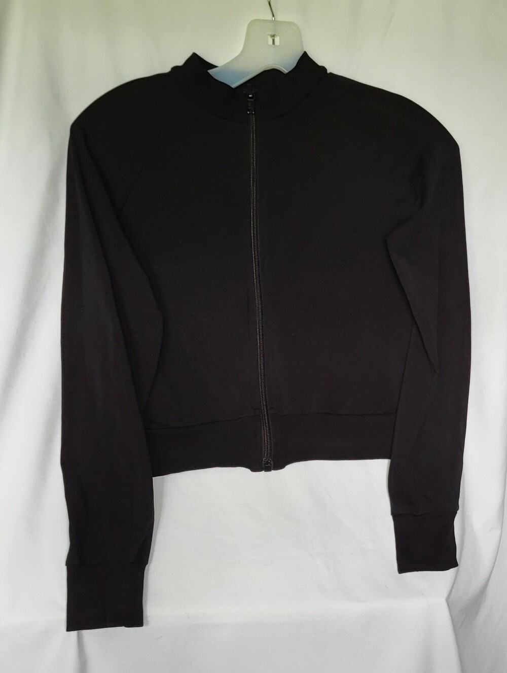 Asos Design Cute Mock Neck Black Crop Zip Long Sleeve, Lightweight Ribbed Hem